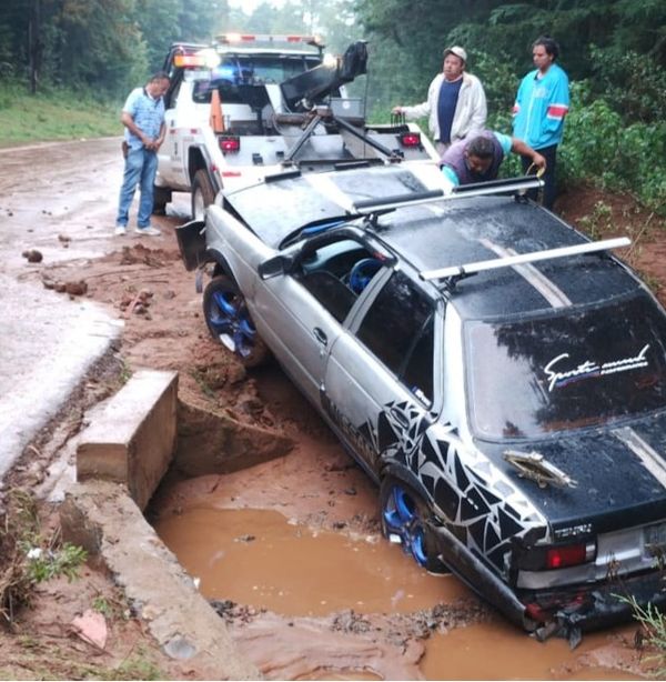 Dos lesionados a accidente en Erongarícuaro