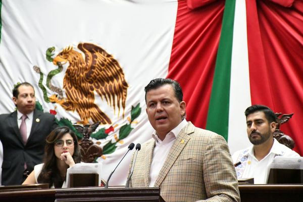 A propuesta de Memo Valencia el Congreso del Estado exhorta al fiscal a esclarecer el homicidio de Hipólito Mora