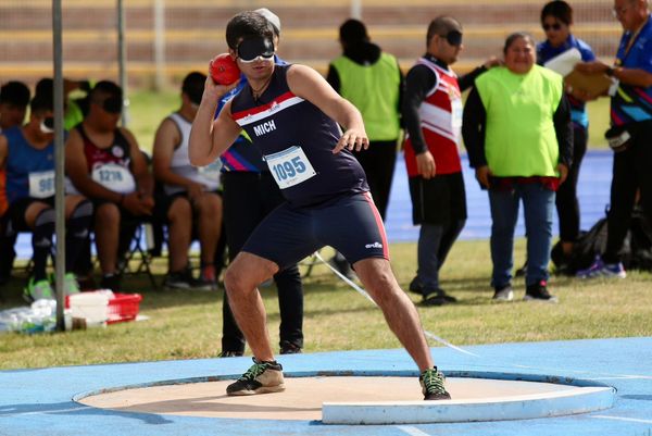 Michoacán obtiene más medallas en paralimpiada