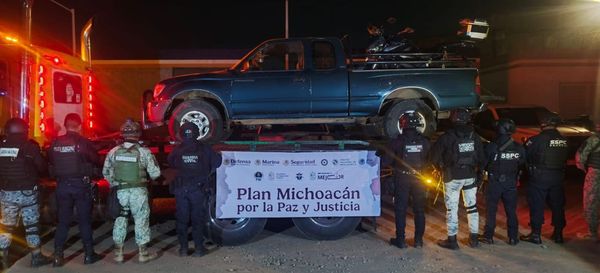 Hombres huyen al ver a la GC y abandonan droga y vehículos