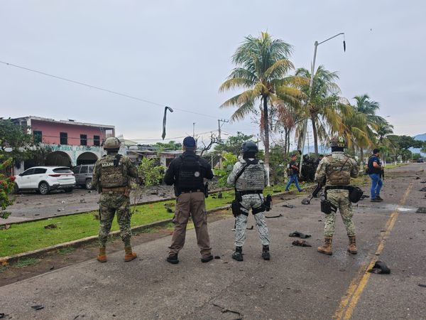 FRG en coordinación con el Gabinete de Seguridad del Gobierno de México, atiende explosión en Coahuayana