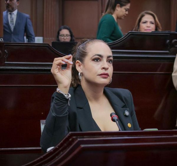 Para la protección de áreas naturales, propone Sandra Arreola regular uso de vehículos "Razers"