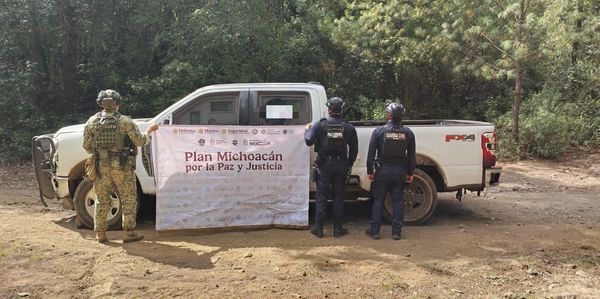 Localiza Guardia Civil camioneta robada, armas de fuego y droga