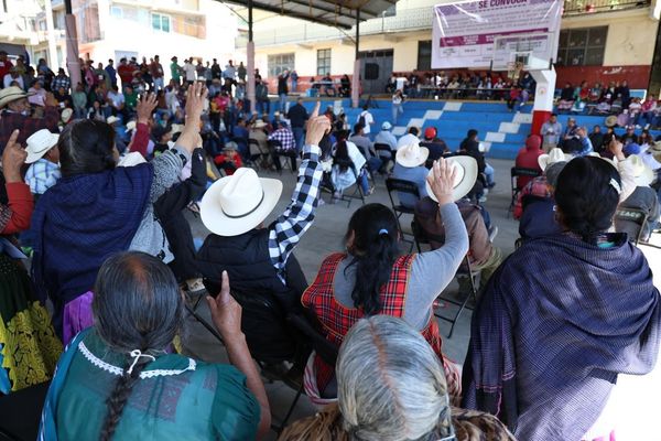 IEM acompañó renovación del Consejo de Gobierno Comunal de Comachuén