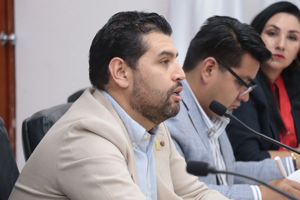 Octavio Ocampo llama a modernizar y blindar el sistema electoral en apertura de mesas por reforma