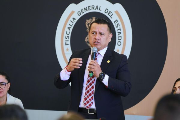 Encabeza Carlos Torres Piña evaluación de la Fiscalía de Feminicidios y refuerza estrategia institucional