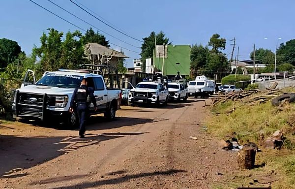 Atacan a policías en Salvador Escalante