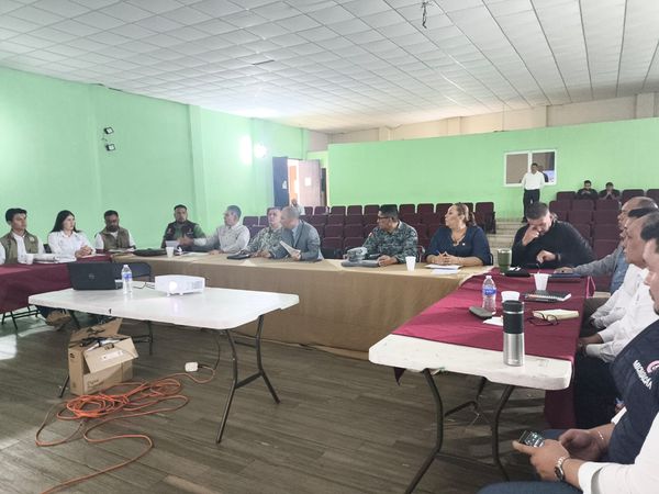 Impulsa Carlos Torres Piña coordinación interinstitucional para fortalecer la seguridad en la región Pátzcuaro